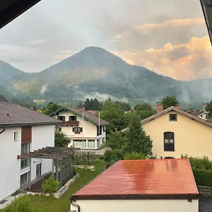 Apartment Kleines Nest Mit Bergblick, Unterwössen